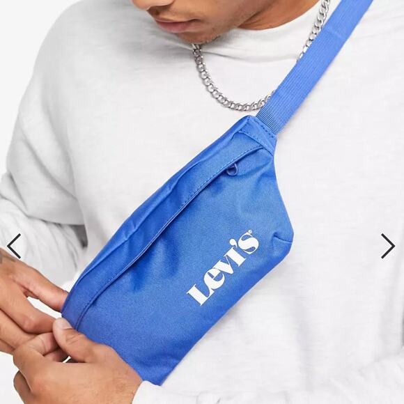 Levi's 90's Throwback Sling Bag Pack - Picture 1 of 3